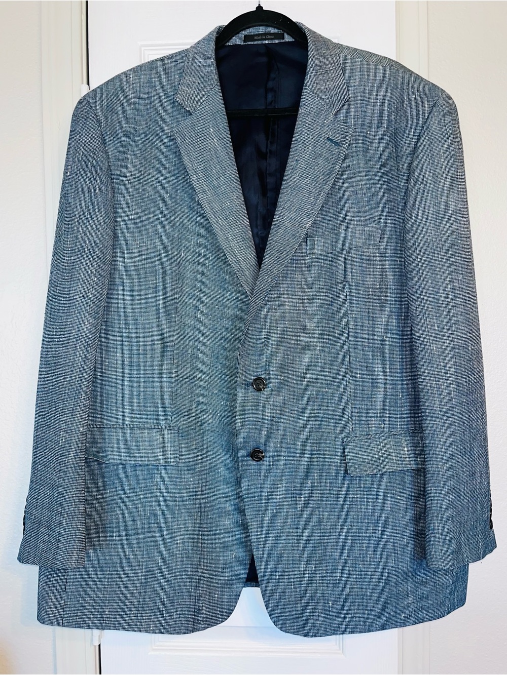 Lauren Ralph Lauren 100% Silk
Blazer Sport Coat Textured
Blue White 48R